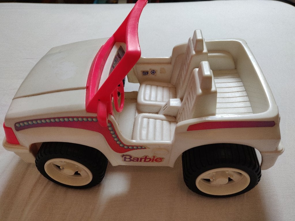 Barbie jeep, Enlèvement, Utilisé, Barbie