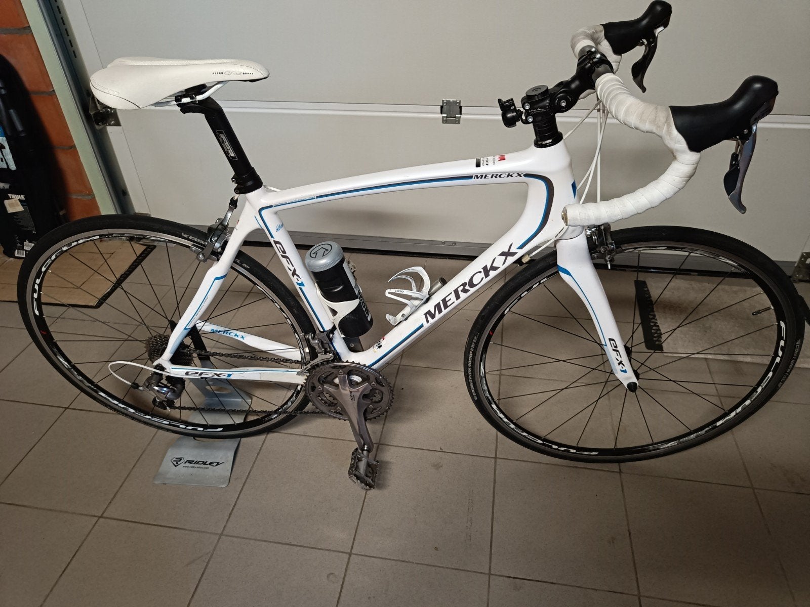 Vélo de route pour femmes, Vélos & Vélomoteurs, Vélos | Vélos de course, Femmes, 28 pouces, Carbone, Enlèvement
