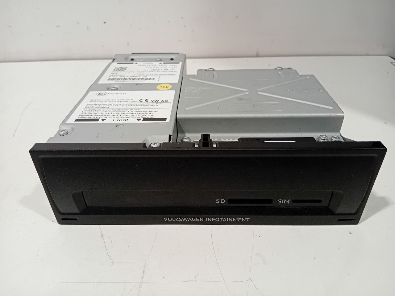Navigatiesysteem Volkswagen Touareg, Onderdelen@venauto.nl, Van der Ven Autorecycling B.V., Gebruikt, Ettenseweg 76, 4706 PB Roosendaal, The Netherlands