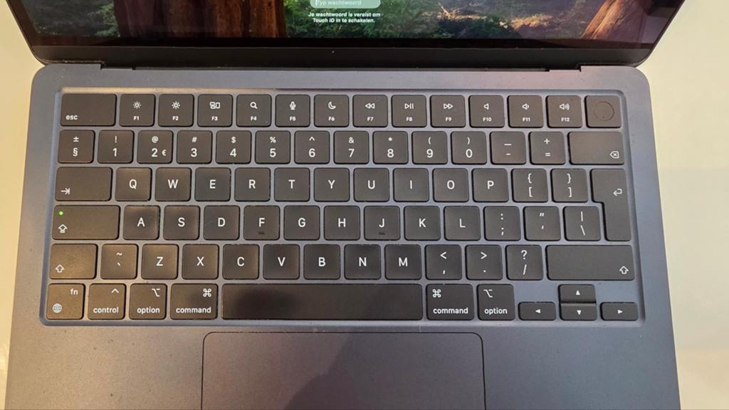 MacBook Air 13" M2 2022 8GB 256GB Qwerty, Computers en Software, Ophalen of Verzenden, Qwerty