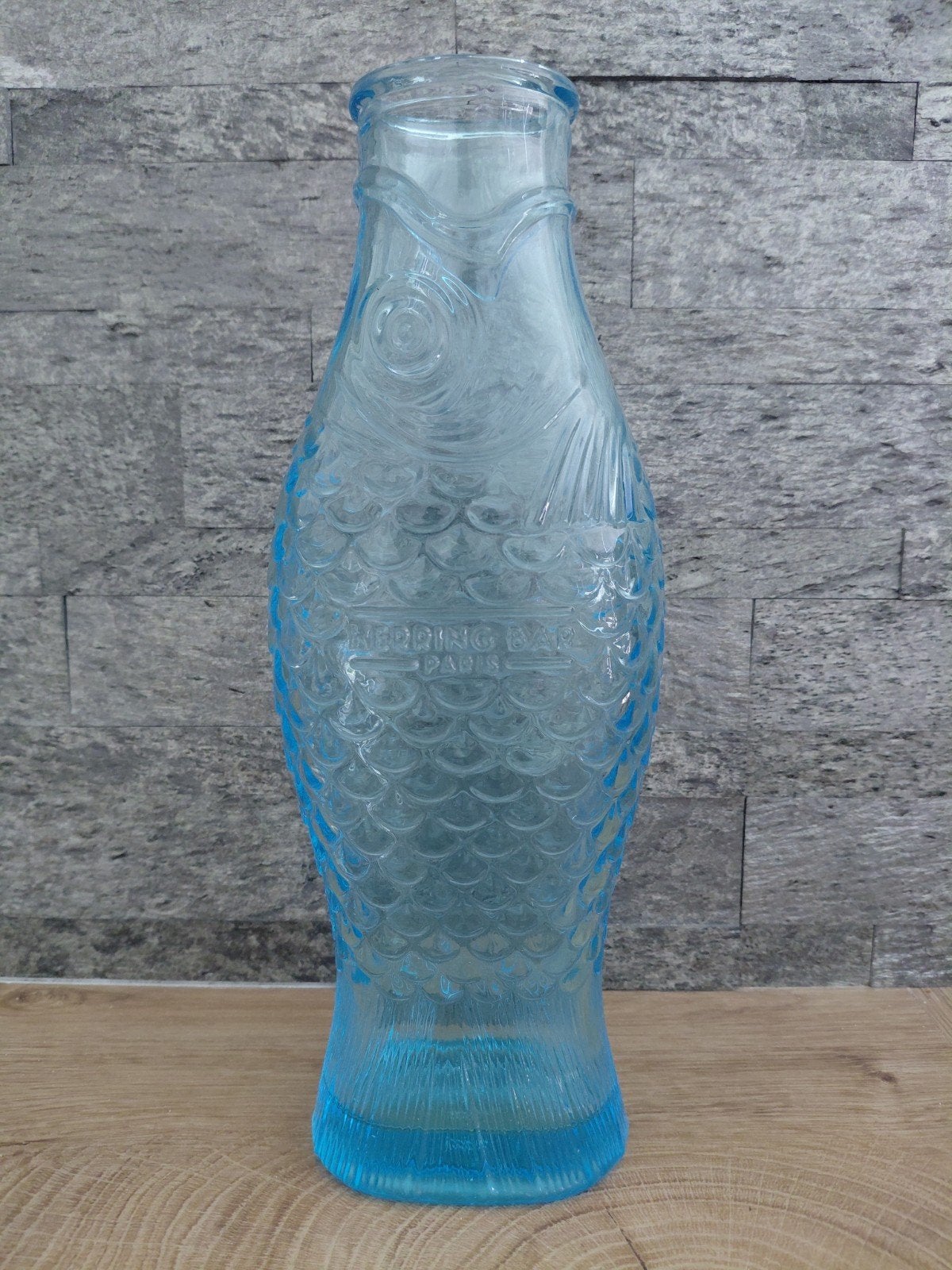lichtblauwe glazen waterkaraf, vaas SERAX Fish, vis, Huis en Inrichting, Woonaccessoires | Vazen, Nieuw, Blauw, Glas, Ophalen of Verzenden