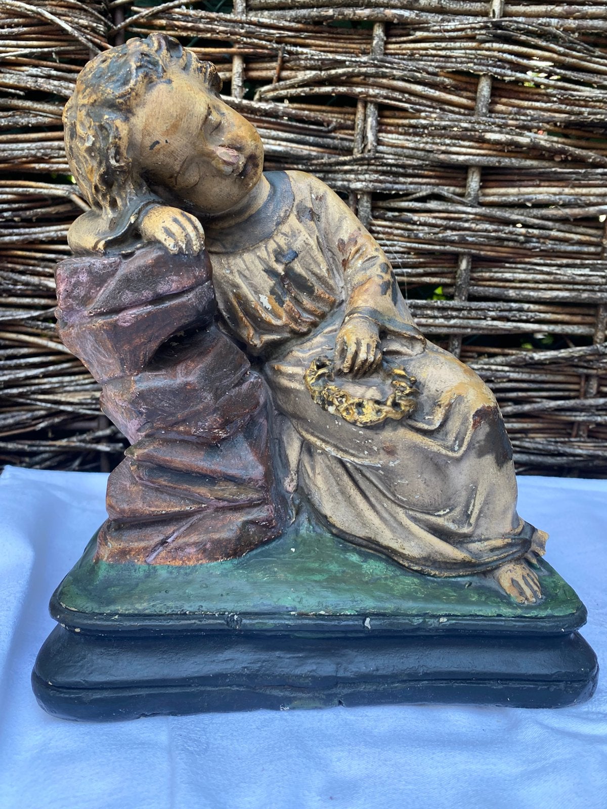 Twee mooie beelden van liggende engelen, Collections, Religion, Enlèvement ou Envoi, Utilisé
