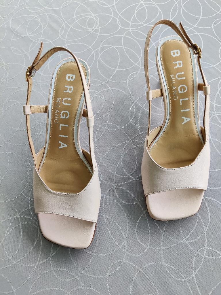 Sandales d'été de la marque Bruglia, Bruglia, Beige, Comme neuf, Enlèvement