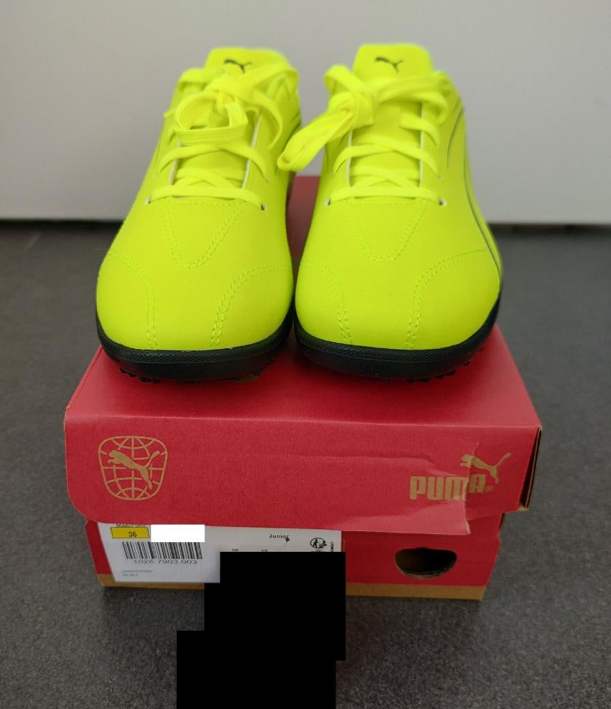Puma fluogele indoor voetbalschoenen maat 36 (nieuw), Puma, Nieuw, Ophalen of Verzenden, Jongen of Meisje