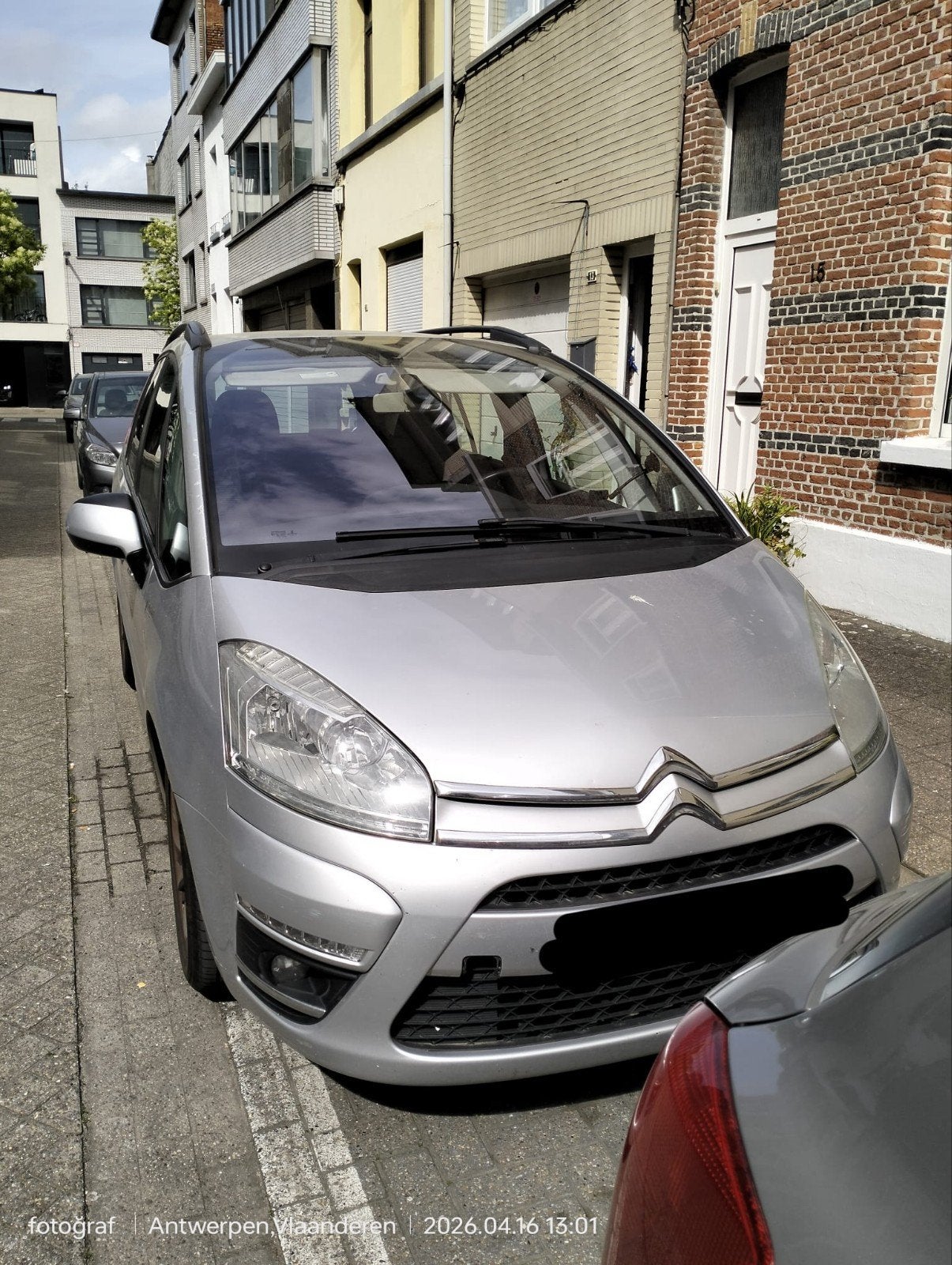 La Citroën C4 Picasso Euro5 doit aller vite, 7 places, Boîte manuelle, Noir, 5 portes