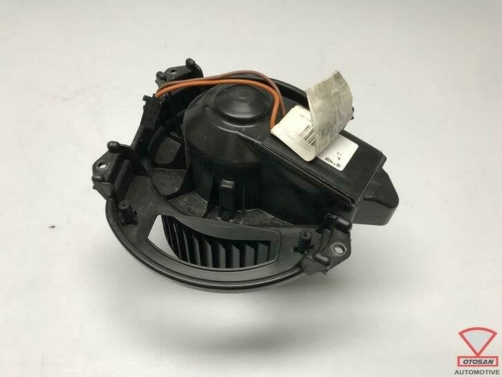 ventilateur de moteur de chauffage mercedes classe b w246 a2, Mercedes-Benz AG, Mercedes-Benz, Utilisé, Mercedesstrasse 120
70372  Stuttgart, DE