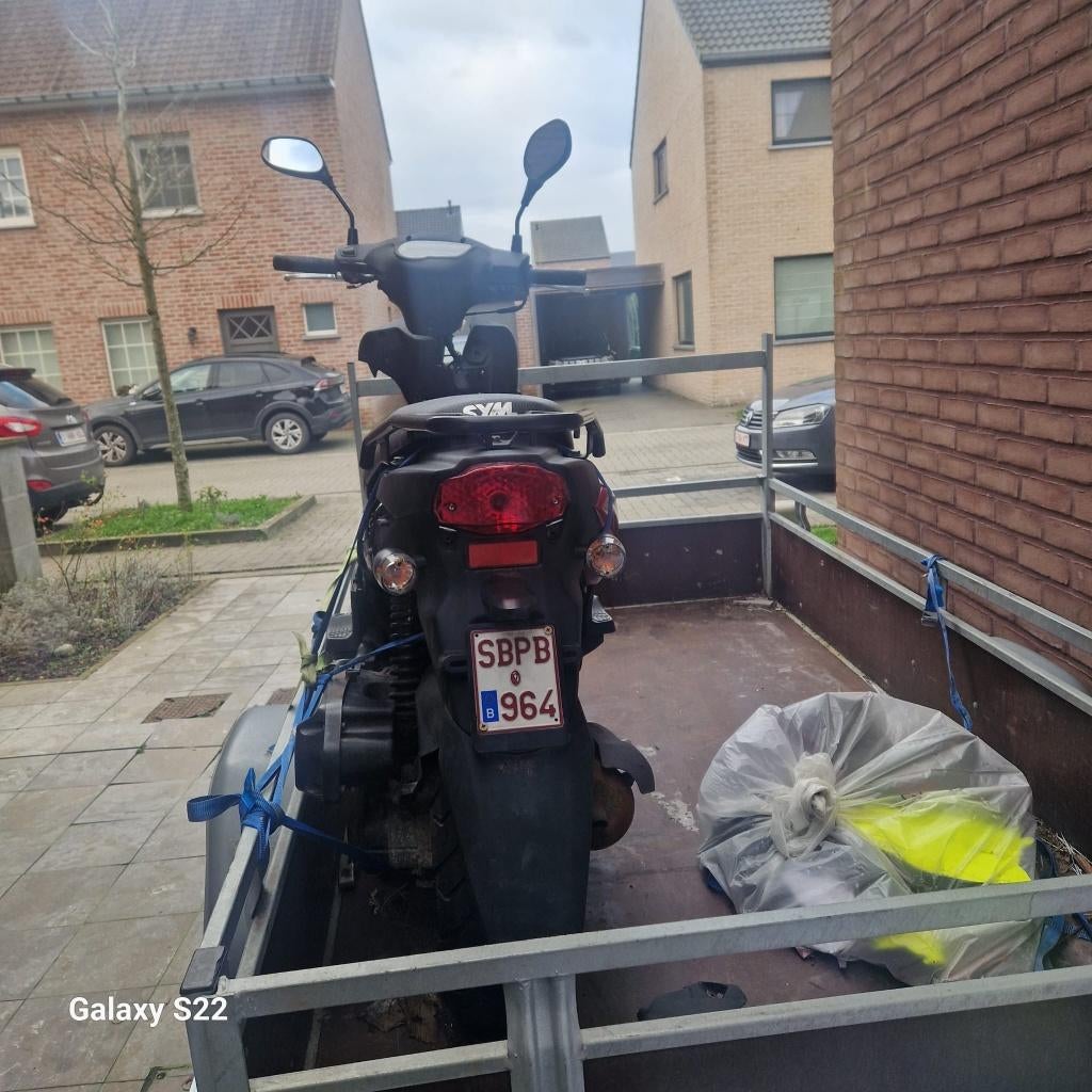 SYM Orbit II (2018)– Klasse B– Ongevalschade/Voor onderdelen, Motoren, Motoren | Schademotoren, Scooter, Overige merken, 2 cilinders