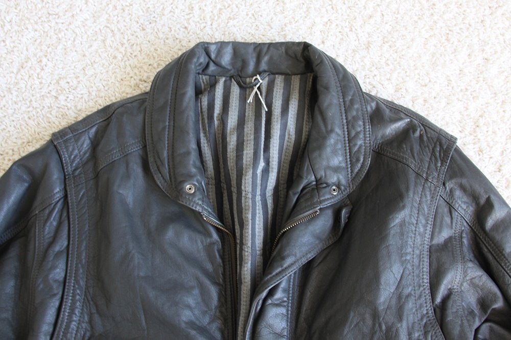 Veste chaude en cuir lisse pour hommes 182 (taille 54) €95,-, Vintage, Noir, Envoi, Taille 52/54 (L)
