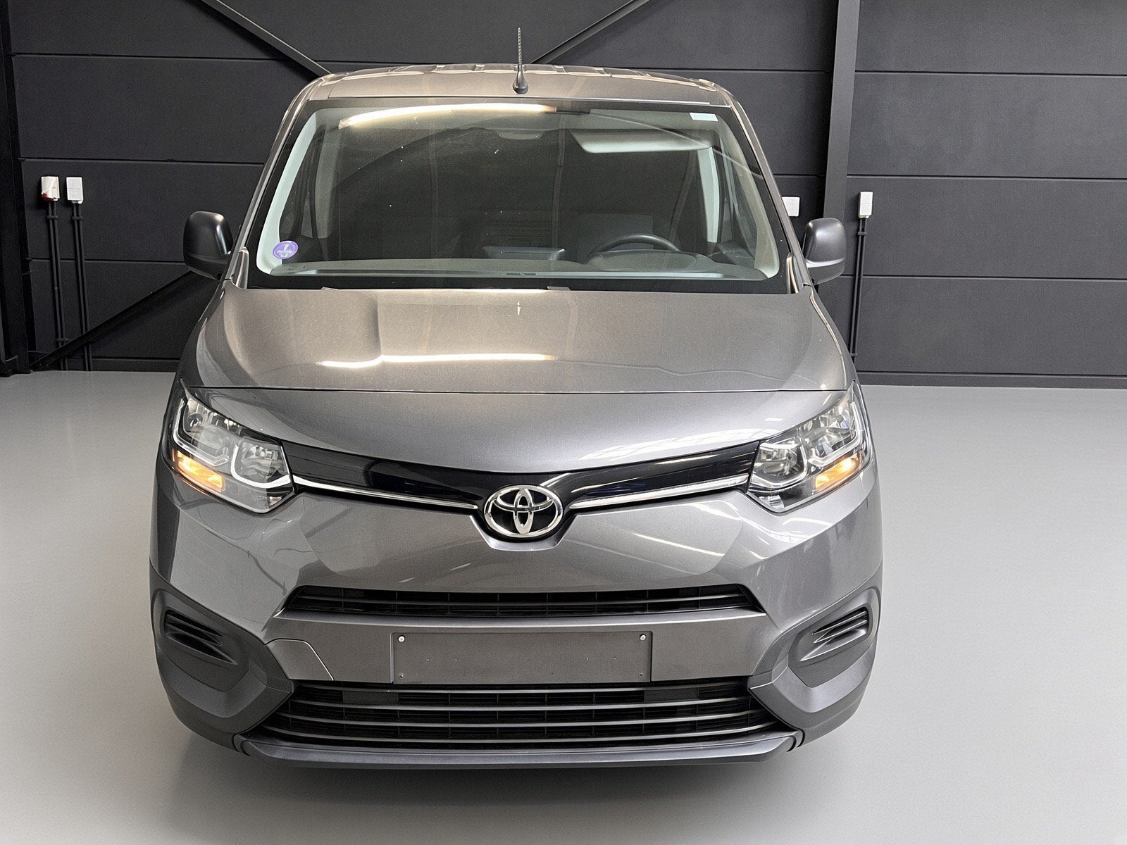 Toyota Proace city 1.2 benzine, bj2021, 52.000km, 1j garanti, Stof, https://public.car-pass.be/vhr/1f3aa042-0c93-4ea3-bff4-eb9fd218e109