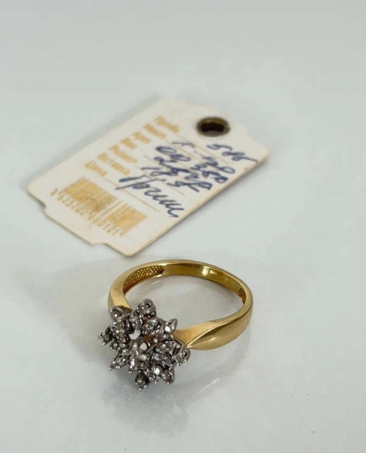 585 14 karaat goud met echte brillianten, Handtassen en Accessoires, 18 tot 19, Ophalen of Verzenden, Zo goed als nieuw, Met edelsteen