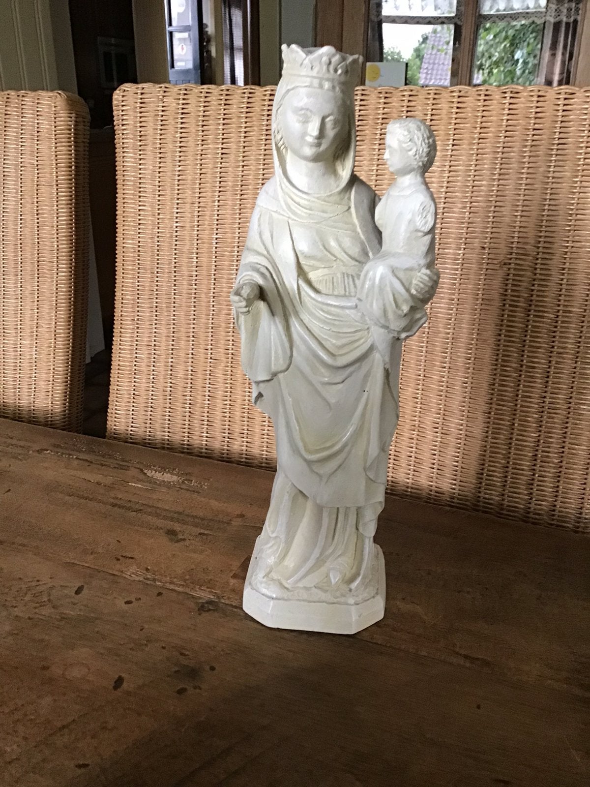 Statue de Marie de la Vierge Jesse, Enlèvement ou Envoi