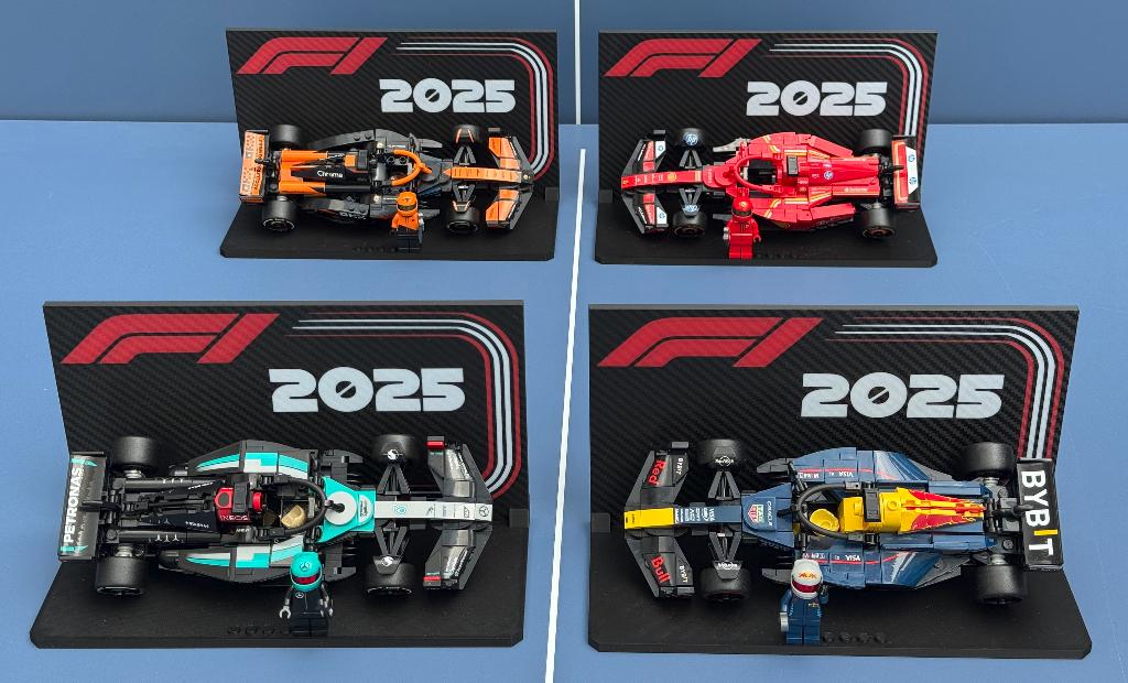 4x Lego Formule 1 Speed Champions F1 auto's + Display Stands, Kinderen en Baby's, Lego, Zo goed als nieuw, Compleet, Complete set
