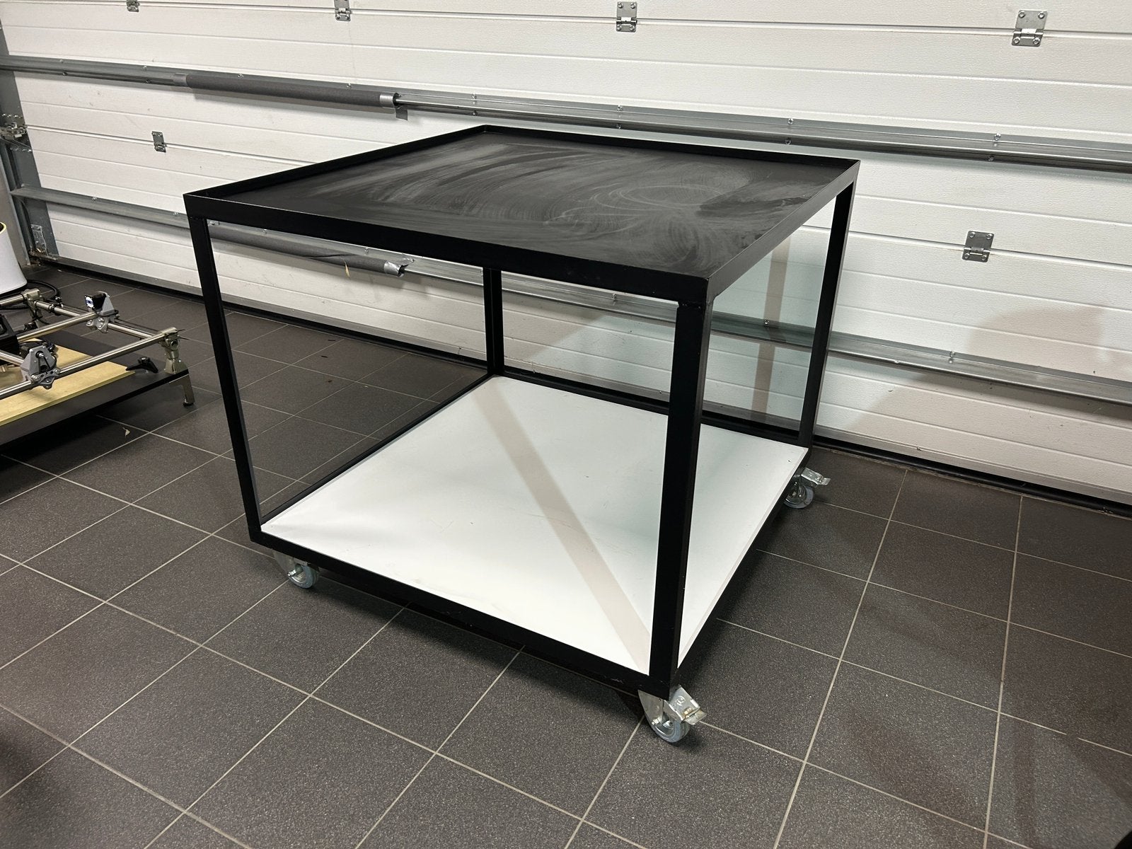 Robuuste Tafel 100 x 100 x 90 cm, Ophalen