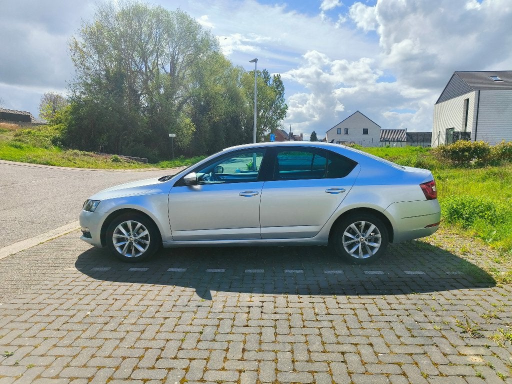 Skoda Octavia 1.0 TSI (115CV) 64.500 KM en parfait état, Argent ou Gris, Achat, Commande vocale, Euro 6