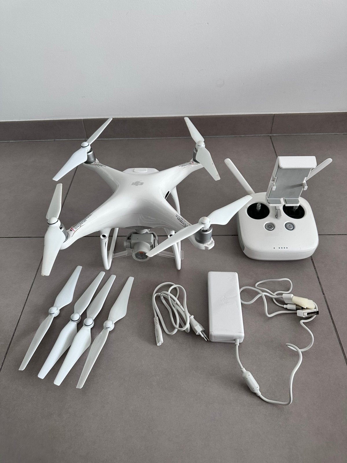Dji PHANTOM 4 pro, Audio, Tv en Foto, Drones, Ophalen, Gebruikt, DJI, Professionele drone