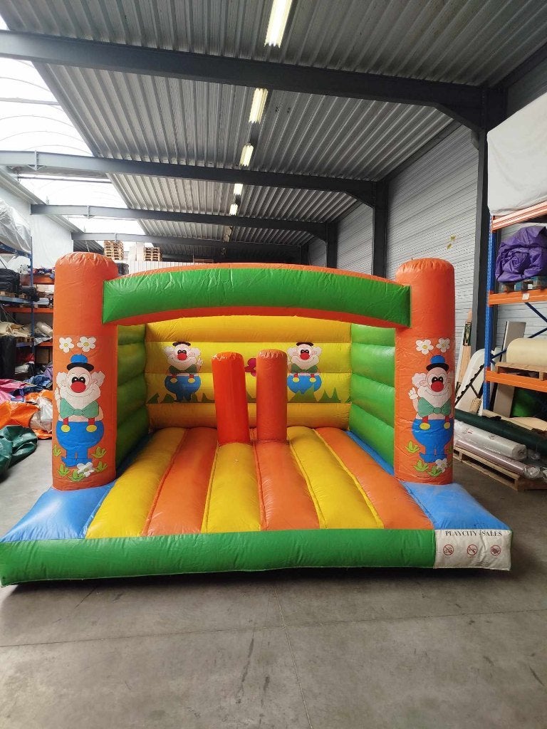 springkasteel kabouter met twee obstakels te koop, Hobby en Vrije tijd, Ophalen, Zo goed als nieuw, Feestartikel