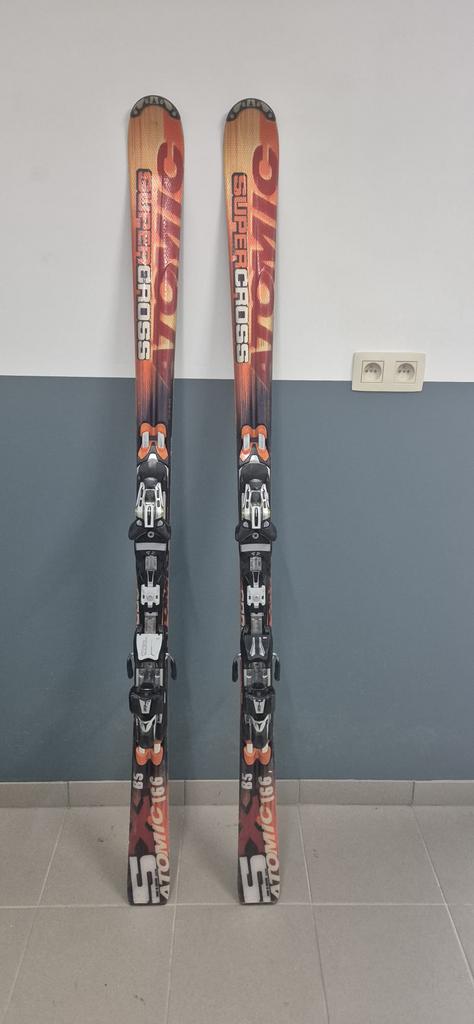 Skis de supercross Atomic 166 cm AVEC fixations Atomic, 160 à 180 cm, Comme neuf, Enlèvement, Atomic