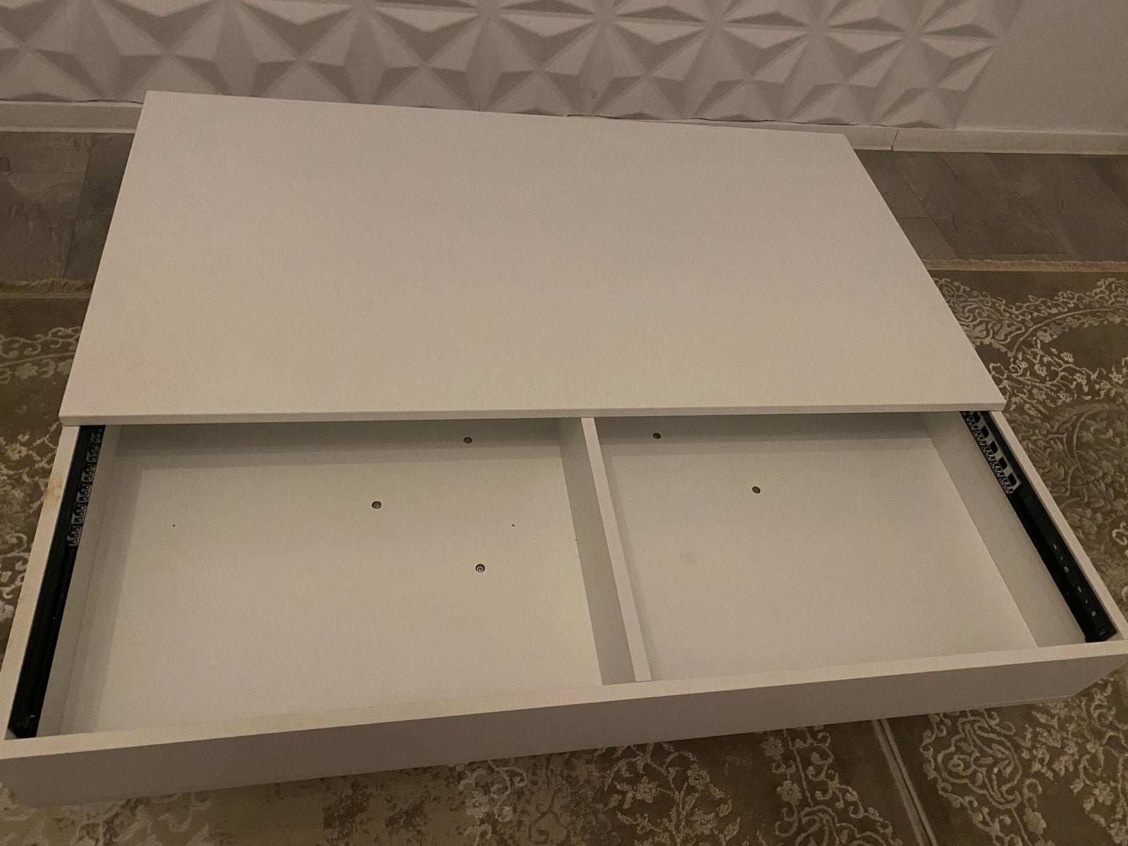 Een nieuwe witte salontafel, 110  60  40 cm., Bricolage & Construction, Casiers & Boîtes, Enlèvement, Comme neuf