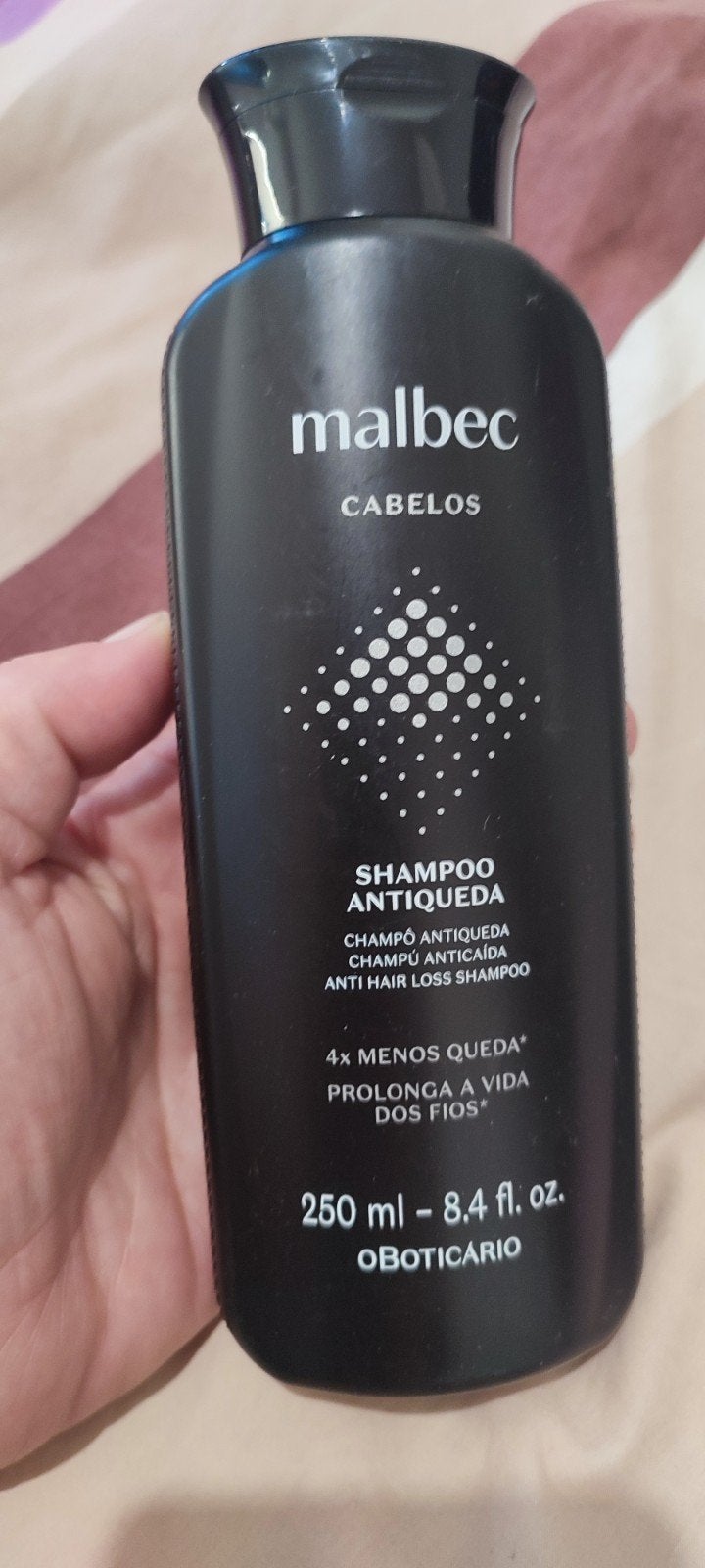 Shampooing Malbec Anti-chute | O Boticário | 250 ml, Handtassen en Accessoires, Uiterlijk | Lichaamsverzorging, Ophalen of Verzenden
