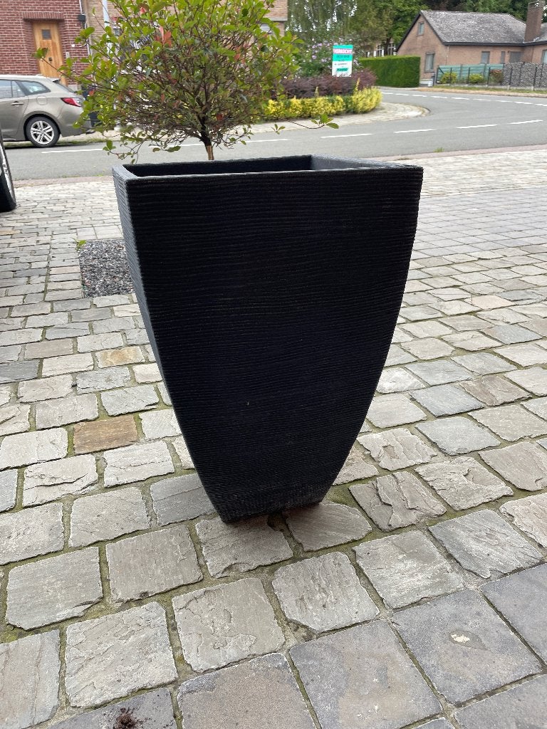 Mooie grijze bloempot, Ophalen, Zo goed als nieuw, Kunststof, Tuin