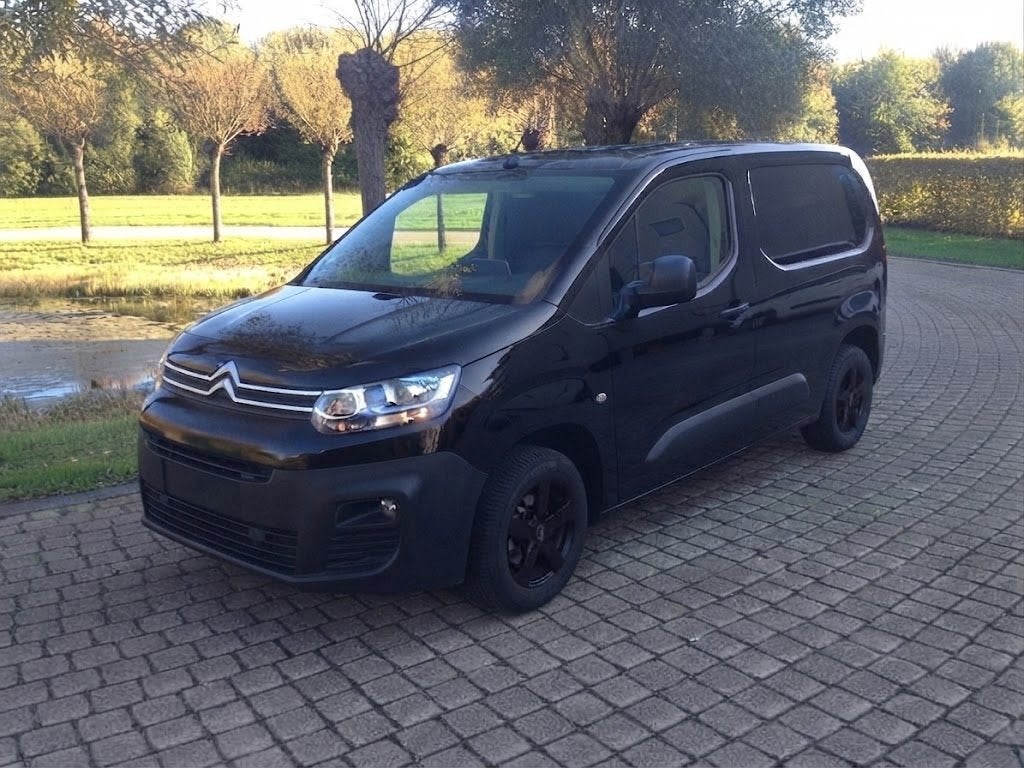 Citroen Berlingo/full option/nieuwe riem/navigatie/trekhaak, Autos, Achat, 3 places, Berlingo, Particulier