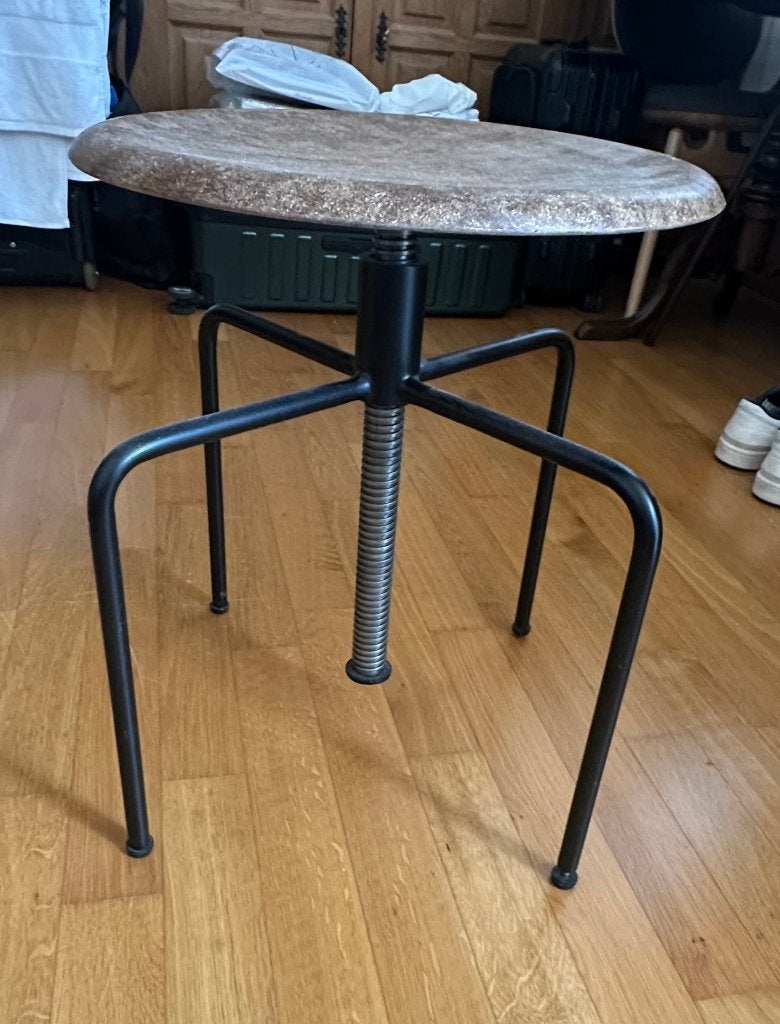 tabouret réglable (hauteur variable de 46 à 73 cm), Enlèvement, Réglable en hauteur, Comme neuf, Échantillon