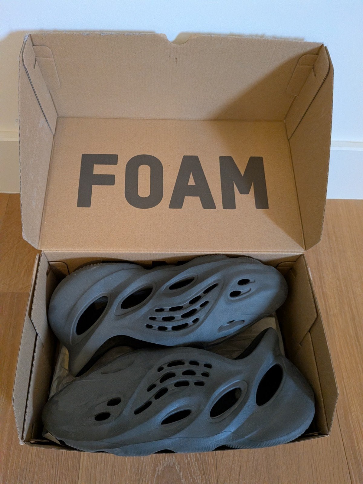 Yeezy foam runner, Kleding | Heren, Schoenen, Ophalen, Zo goed als nieuw, Zwart, Adidas Yeezy