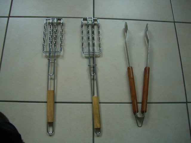 Pince Weber inox + 2 Grilles à saucisses Barbecook, Enlèvement, Comme neuf, Weber