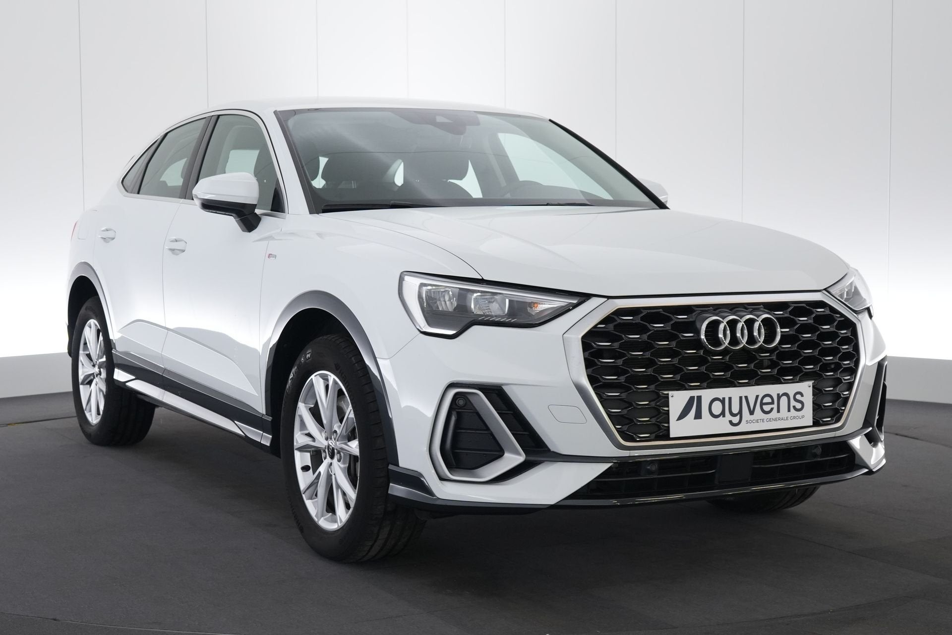 (2EWL205) AUDI Q3 SPORTBACK, Auto's, Audi, Alcantara, Wit, 5 zetels, 5 deurs
