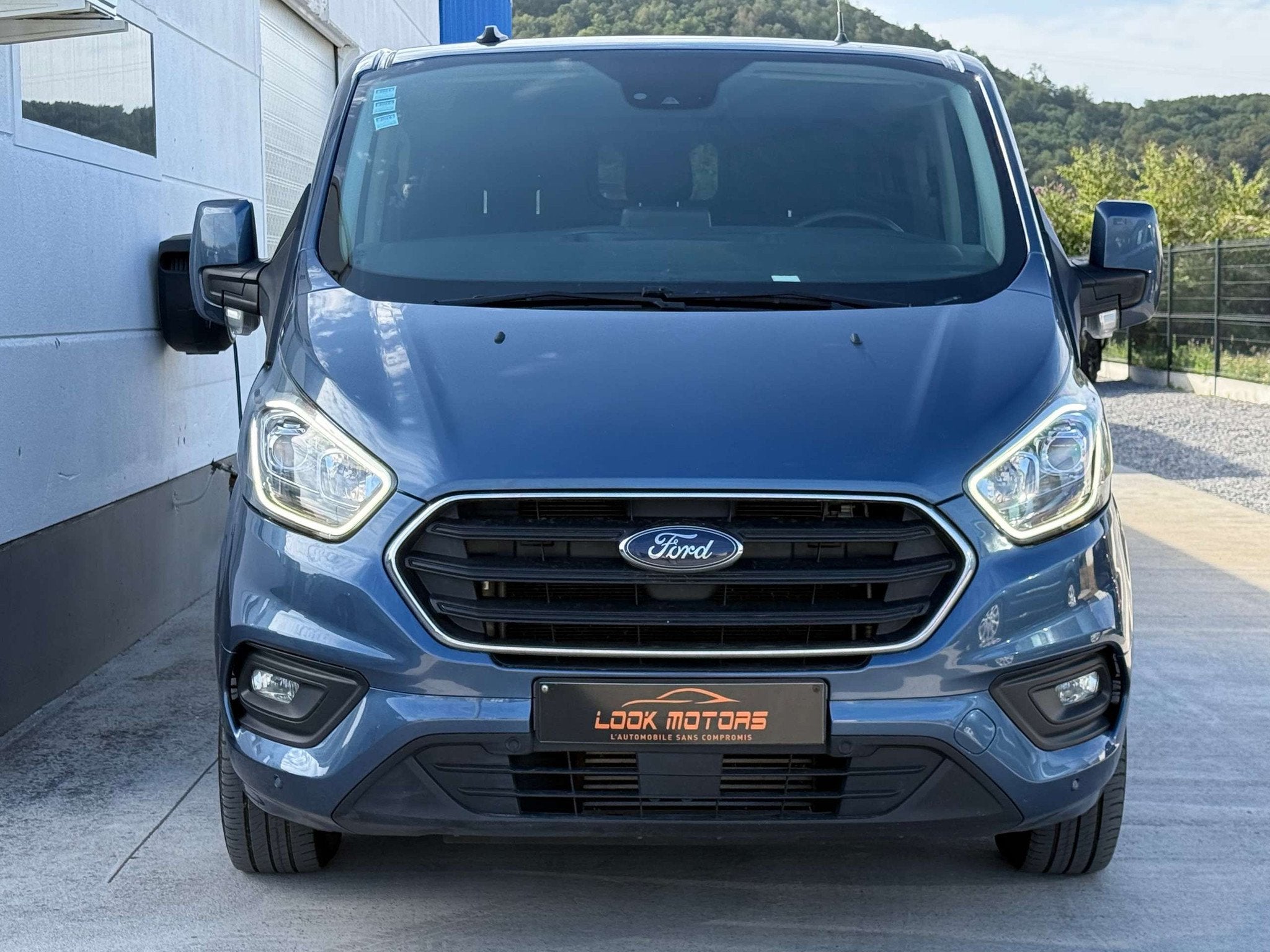 Ford Transit Custom 2.0 TDCi LONG CHASSIS XL 170CV BOITE AUT, Autos, Achat, 6 portes, Euro 6, Entreprise