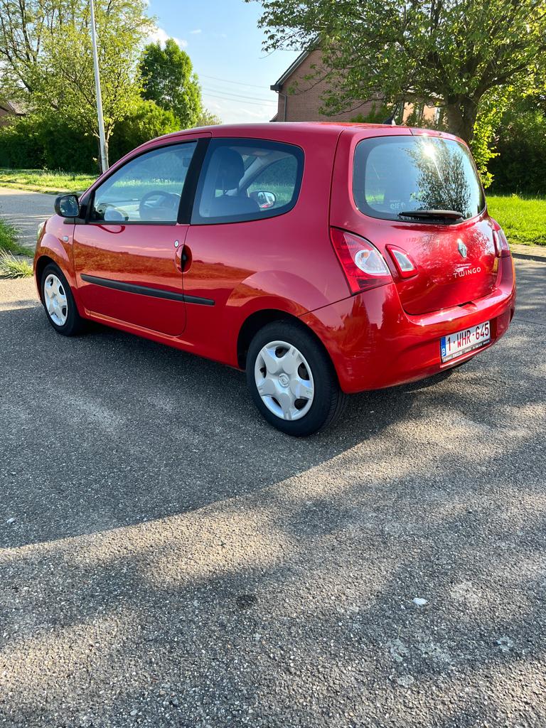 Twingo Essence 2014 avec demande d'immatriculation, Autos, Renault, Particulier, Twingo, ABS, Airbags, Bluetooth, Ordinateur de bord