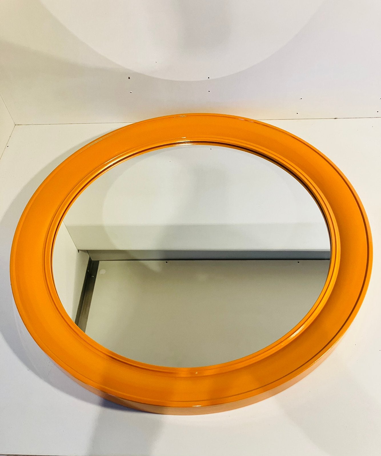 VINTAGE “ORANJE”  RONDE 70’s SPIEGEL (Zie Beschr.), Verzamelen, Ophalen of Verzenden, Huis en Inrichting