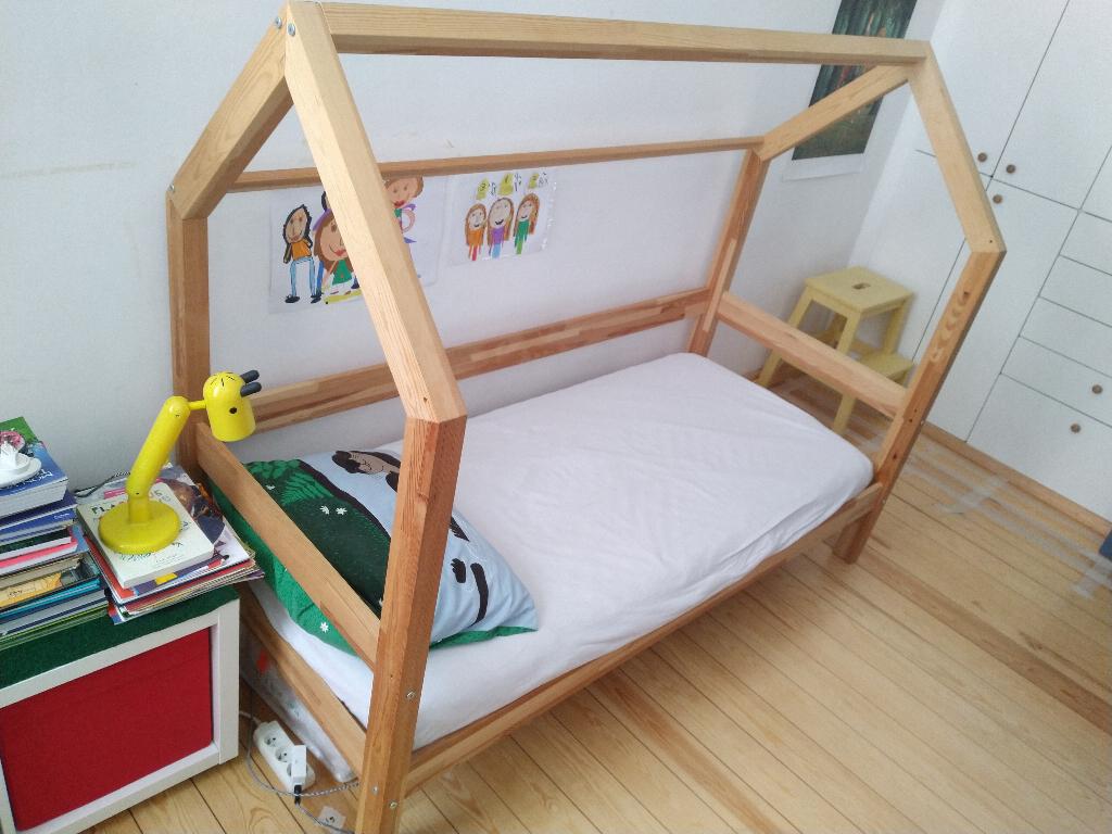 lit cabane en bois, Matelas, 70 à 85 cm, Enlèvement, Utilisé