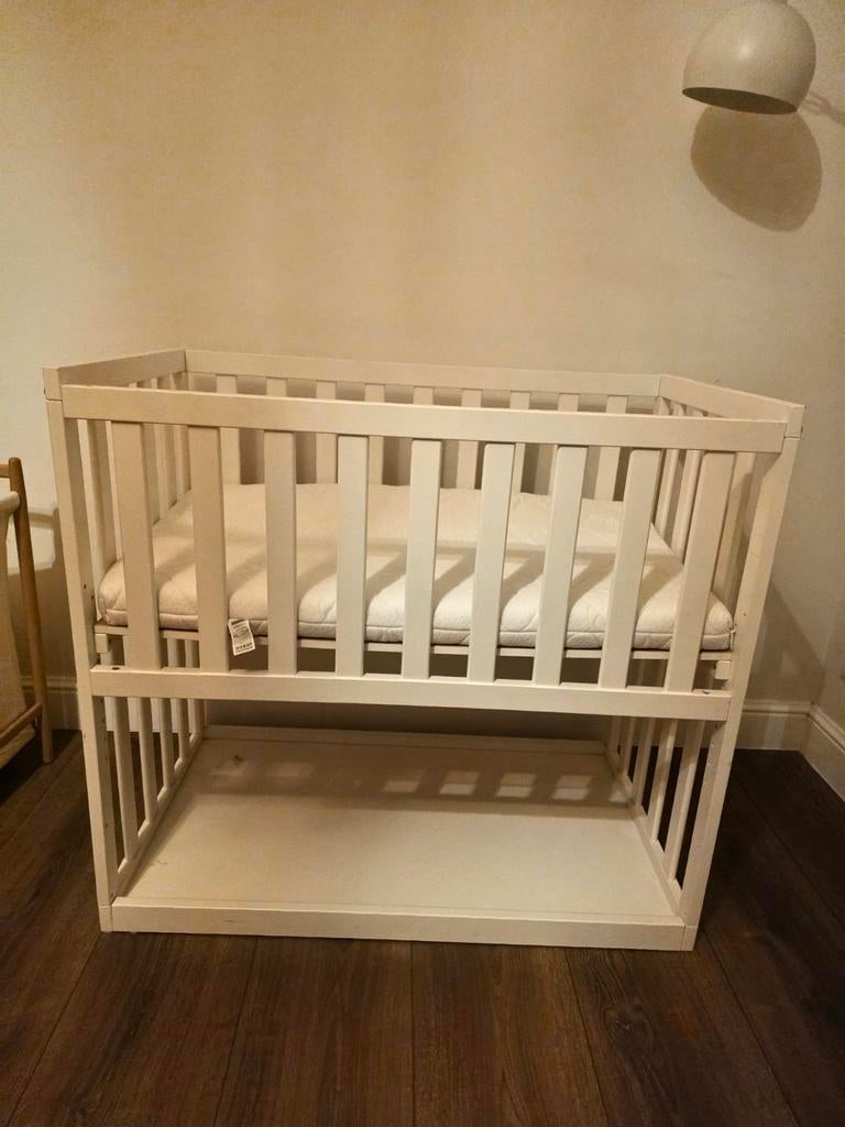 Co-sleeper Childhome in perfecte staat met matrasje, Kinderen en Baby's, Babywiegjes en Ledikanten, Ophalen