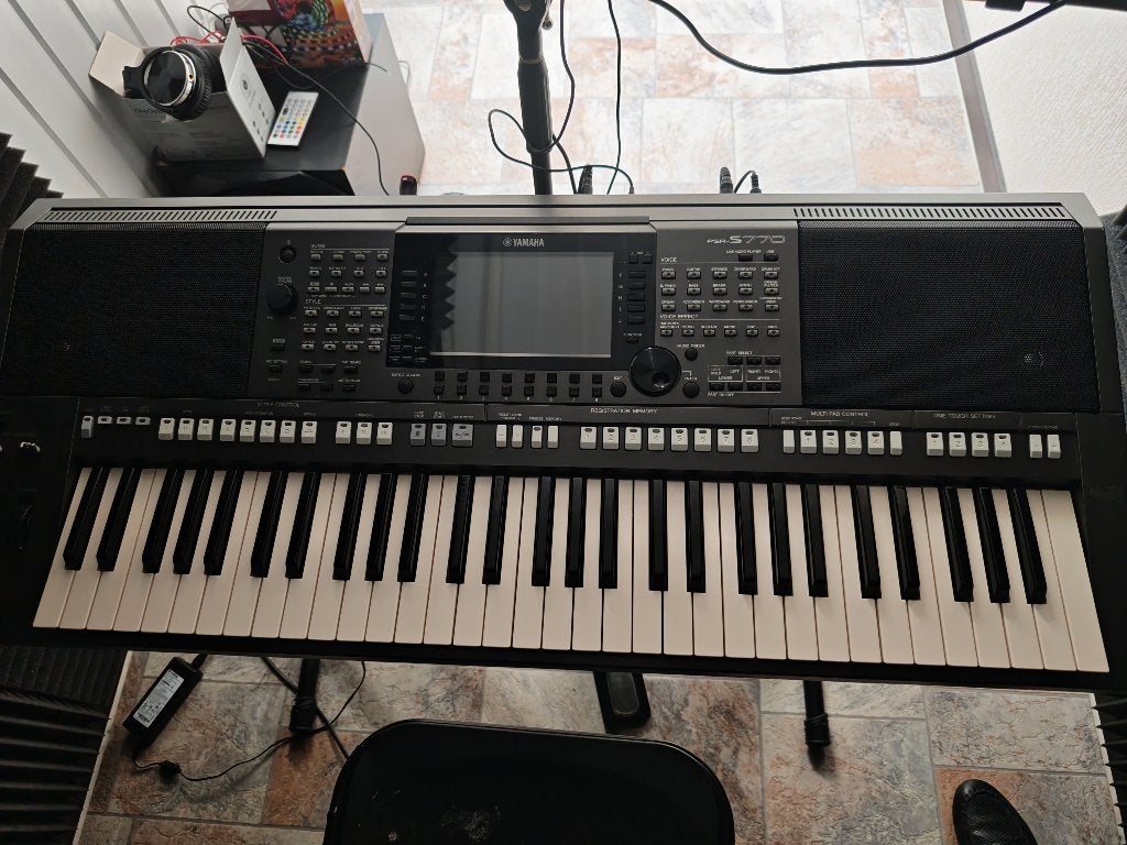 Goede staat yamaha s770, Musique & Instruments, Claviers, 61 touches, Yamaha, Comme neuf, Enlèvement