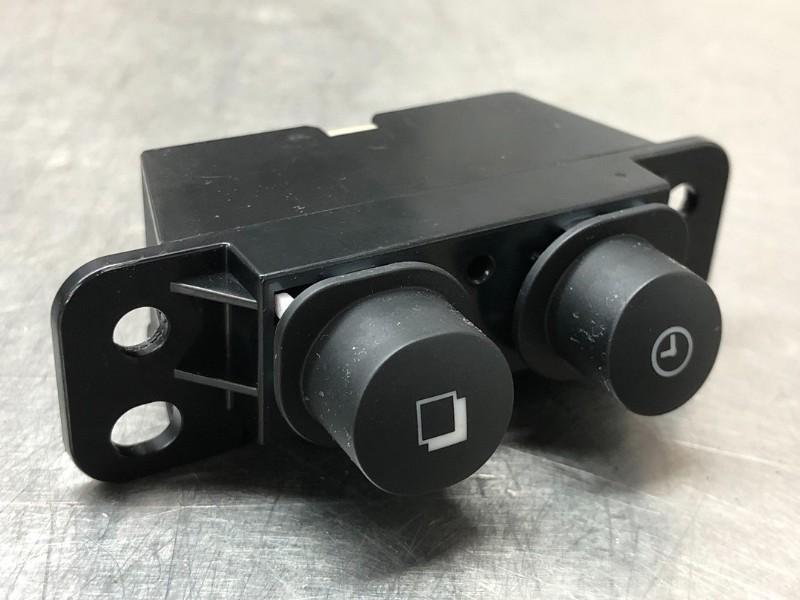 COMMUTATEUR DIVERS Nissan Note (E12) (|3007532|), Utilisé, Nissan