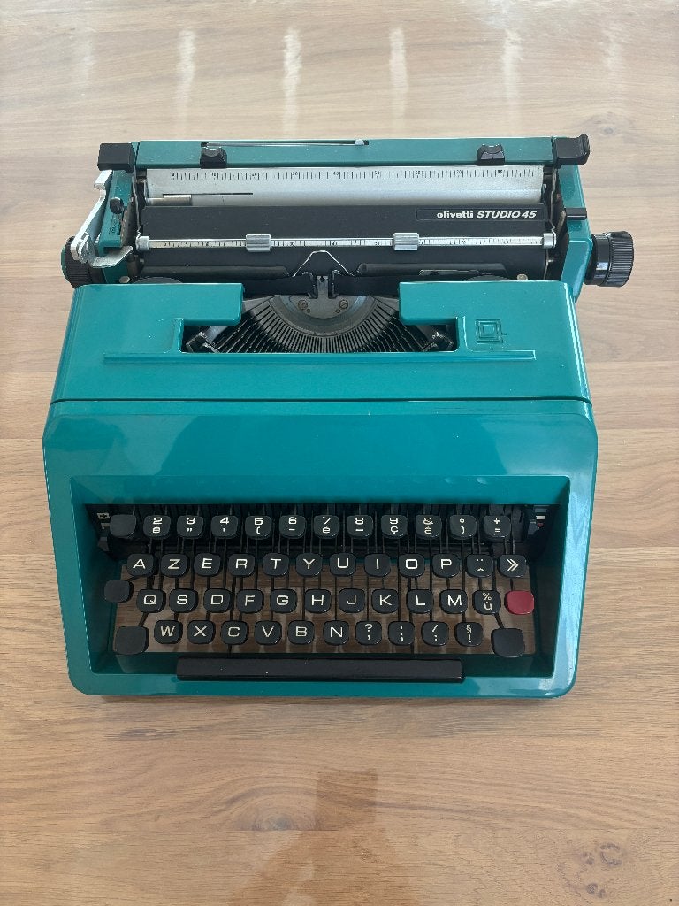 Te koop: Olivetti Studio 45 typemachine, Ophalen, Gebruikt