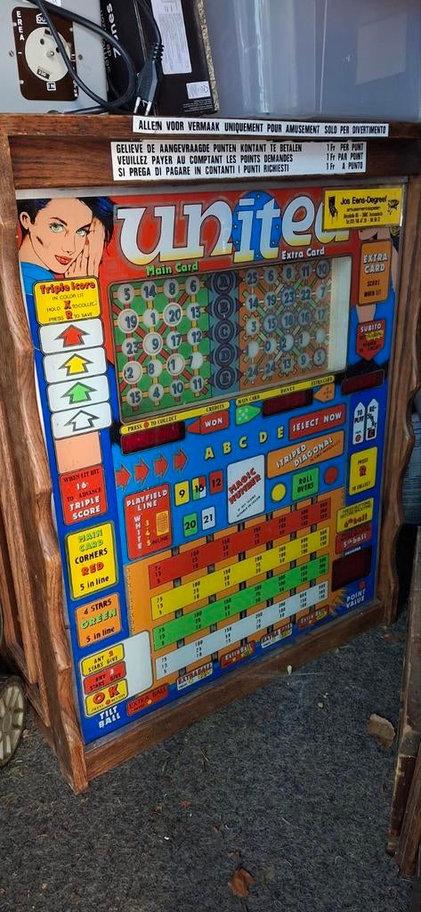 Bingokast Miss Bonus - United, Verzamelen, Ophalen