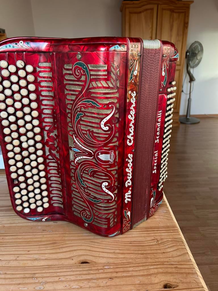 Accordeon ancien, Musique & Instruments, Accordéons, Enlèvement, Utilisé, Accordéon à boutons, Scandalli
