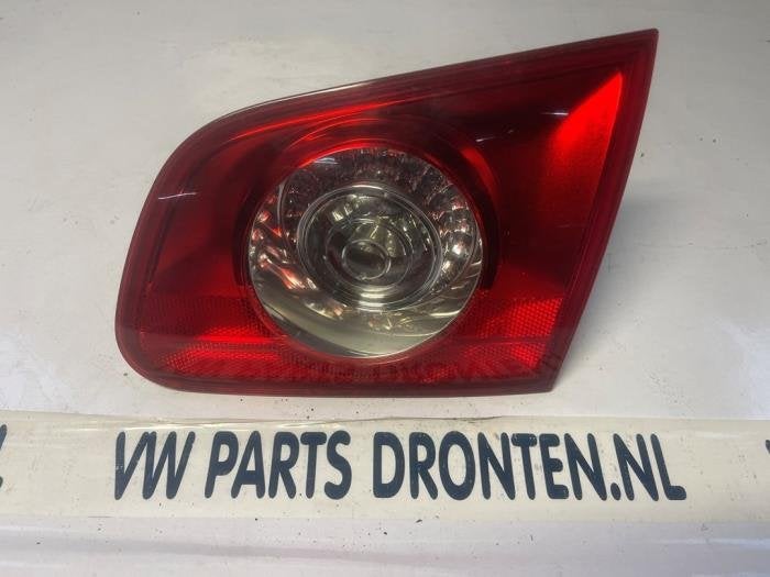 Feu arrière droit d'un Volkswagen Passat, Autos : Pièces & Accessoires, Volkswagen, -, 3 mois de garantie, Utilisé