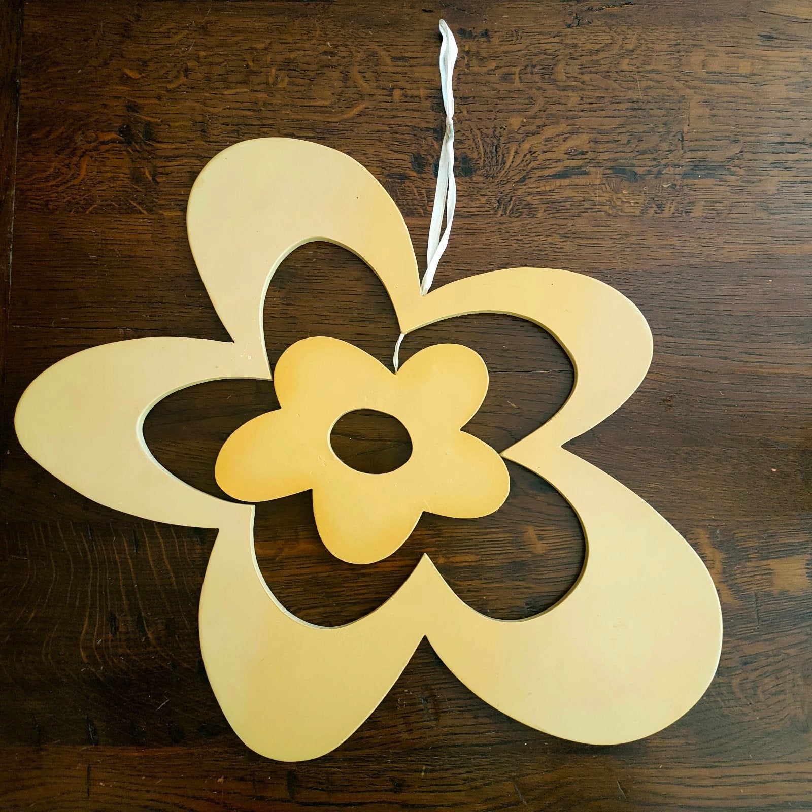 Belle décoration vintage en bois jaune, Enlèvement ou Envoi