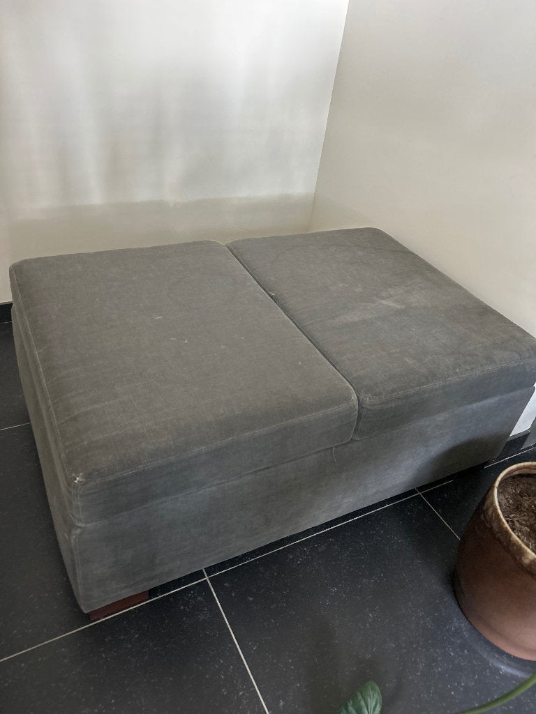 Poef met opbergvak, Ophalen, Gebruikt, 100 tot 125 cm, 75 tot 100 cm