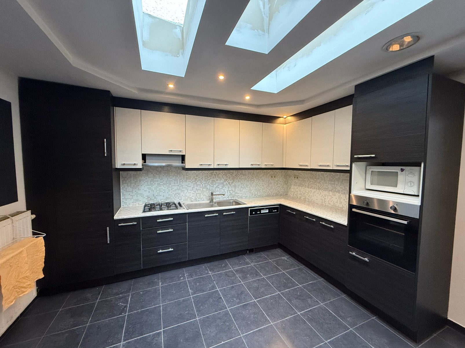Gratis keuken (zelf uit te breken), Maison & Meubles, Cuisine | Cuisines complètes, Enlèvement, Utilisé, Cuisine à paroi simple