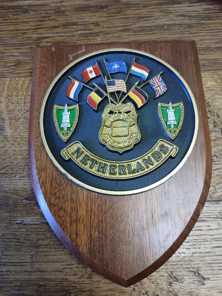 Crest AFCENT-lettertype, Verzamelen, Verzenden, Rijkswacht, Embleem of Badge