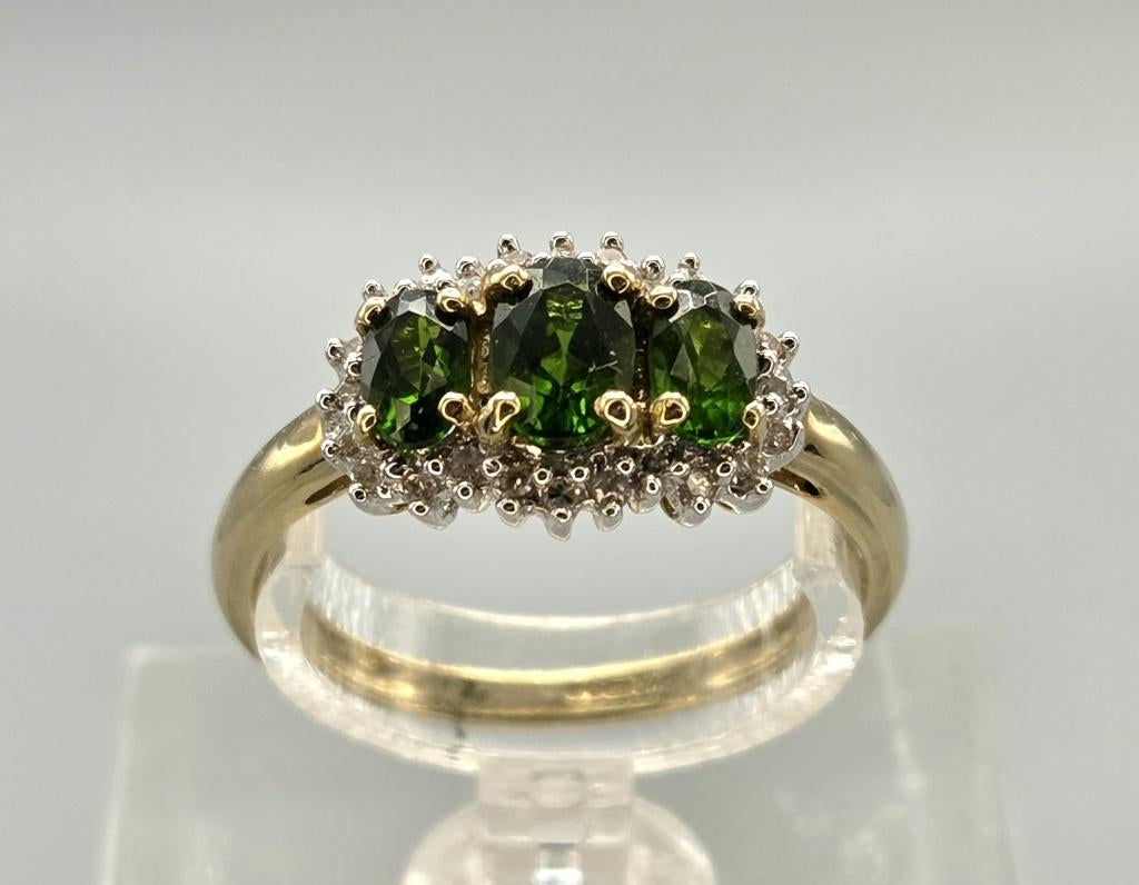 Gouden Vintage bi-color ring smaragd en diamant. 2026/292., Ophalen of Verzenden, Zo goed als nieuw, 17 tot 18, Met edelsteen