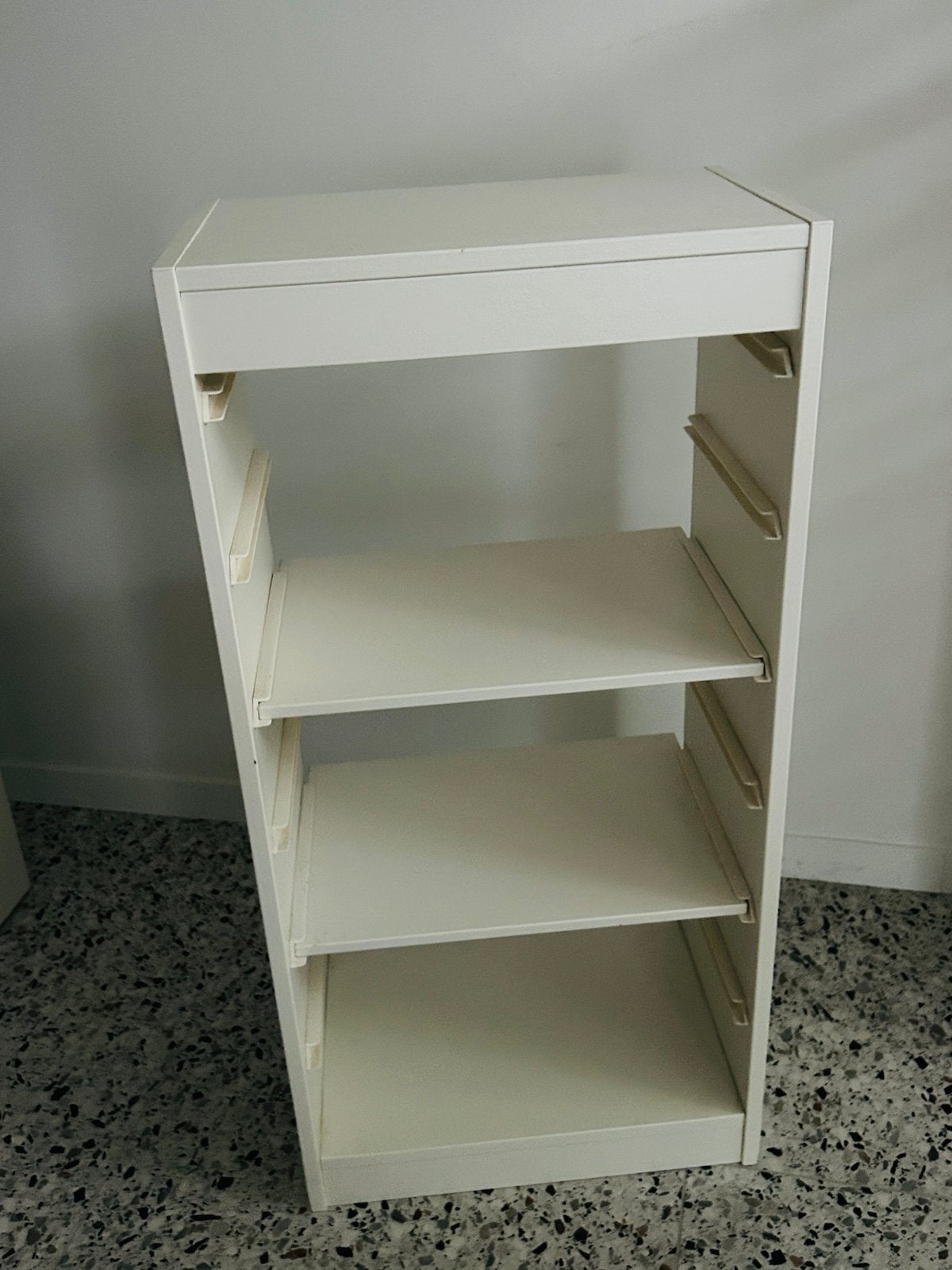 Ikea rekj trofast, Ophalen, Zo goed als nieuw