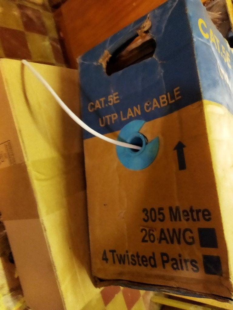 Câble UTP Lan cable, Computers en Software, Pc- en Netwerkkabels, Ophalen, Zo goed als nieuw