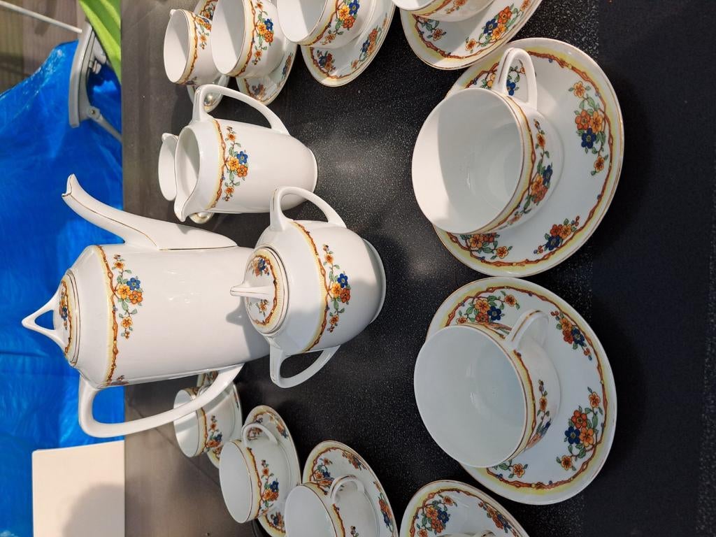 antiek porceleinen servies, Antiek en Kunst, Antiek | Servies compleet, Ophalen of Verzenden