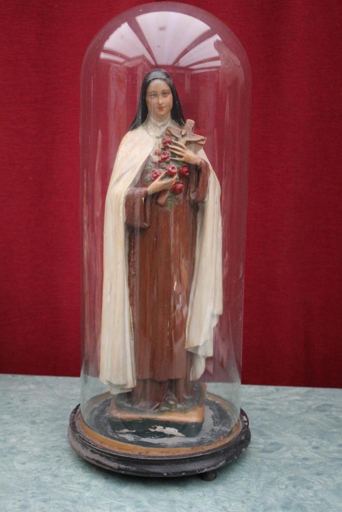 Heilige Theresia van Lisieux globe,soms kleine Trees genoemd, Ophalen
