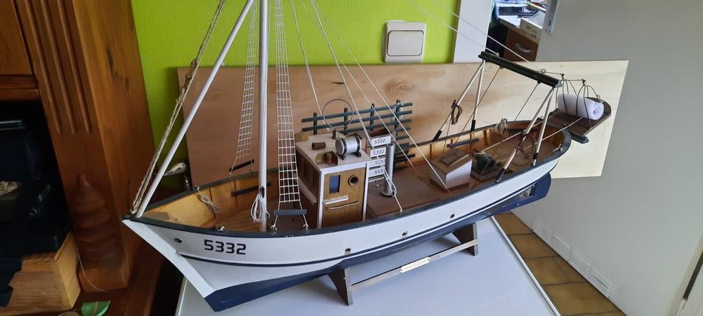 Bateau modelisme en bois, Enlèvement ou Envoi